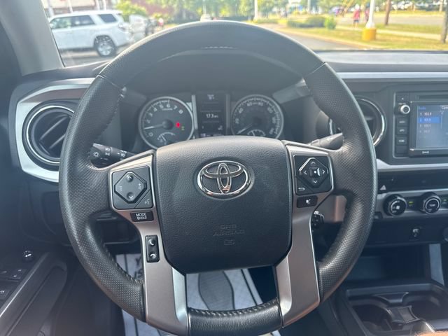 Used 2017 Toyota Tacoma SR5 w/ Tow Package AWD/4WD image 16