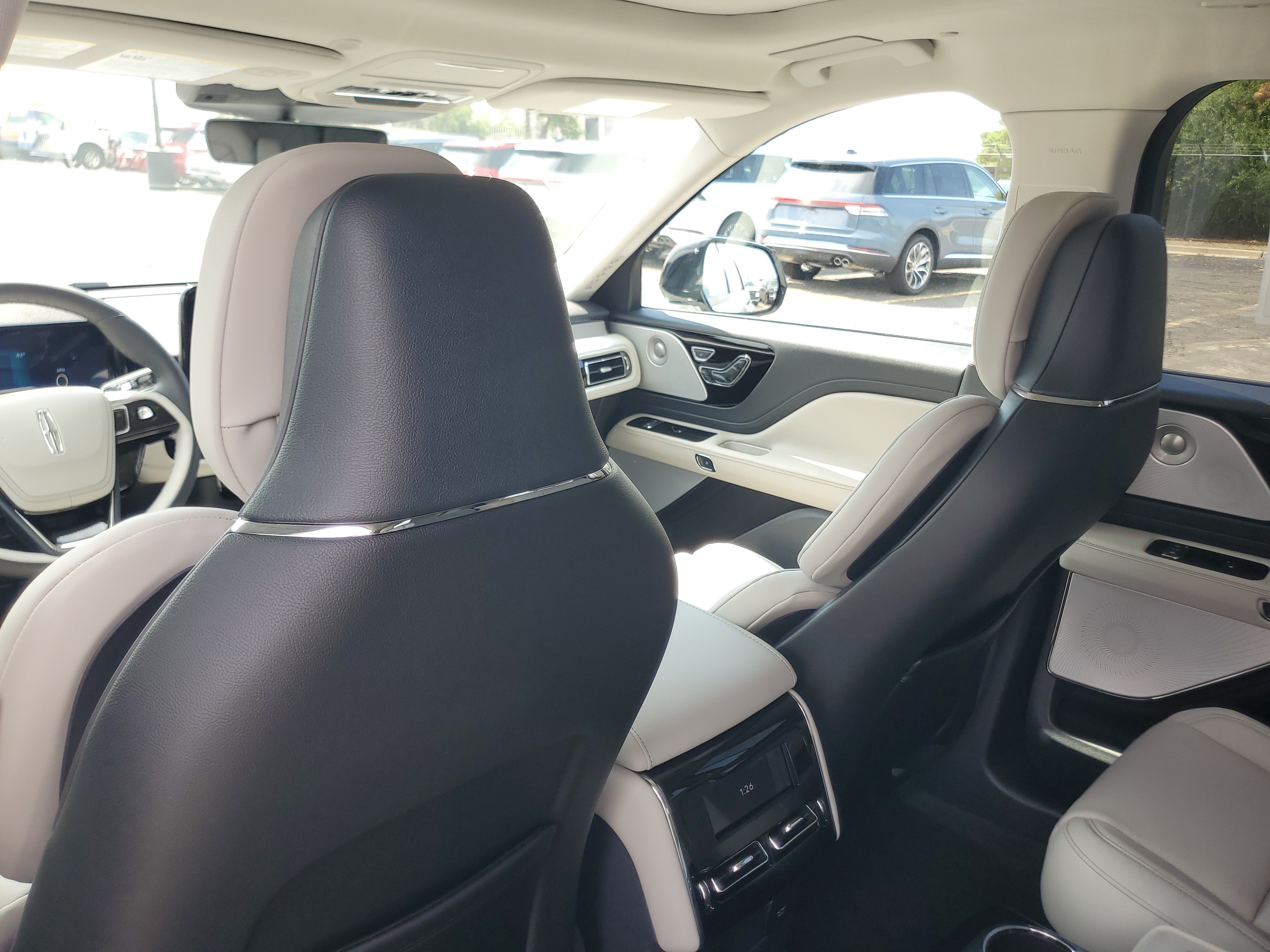 New 2027 Lincoln Aviator Reserve AWD/4WD image 24
