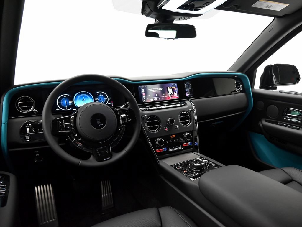 New 2026 Rolls-Royce Cullinan AWD/4WD image 11
