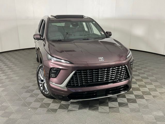 Used 2025 Buick Enclave Avenir w/ LPO, All-Weather Package image 44