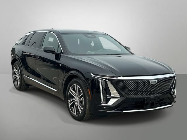 Certified 2024 Cadillac Lyriq Luxury AWD/4WD image 25