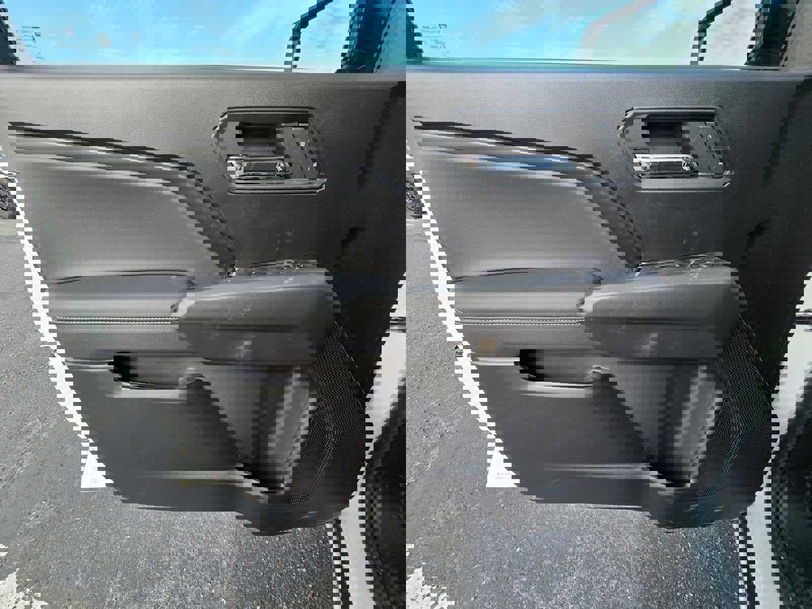 New 2024 GMC Canyon Elevation w/ Convenience Package image 23