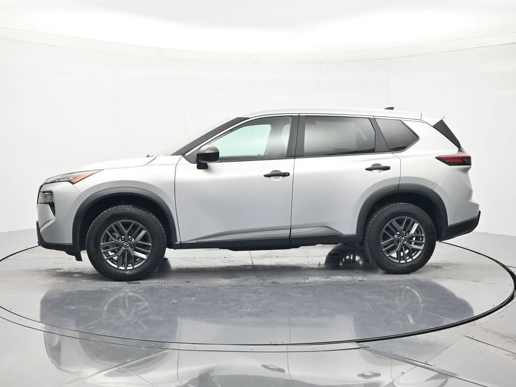 Used 2024 Nissan Rogue S FWD image 8