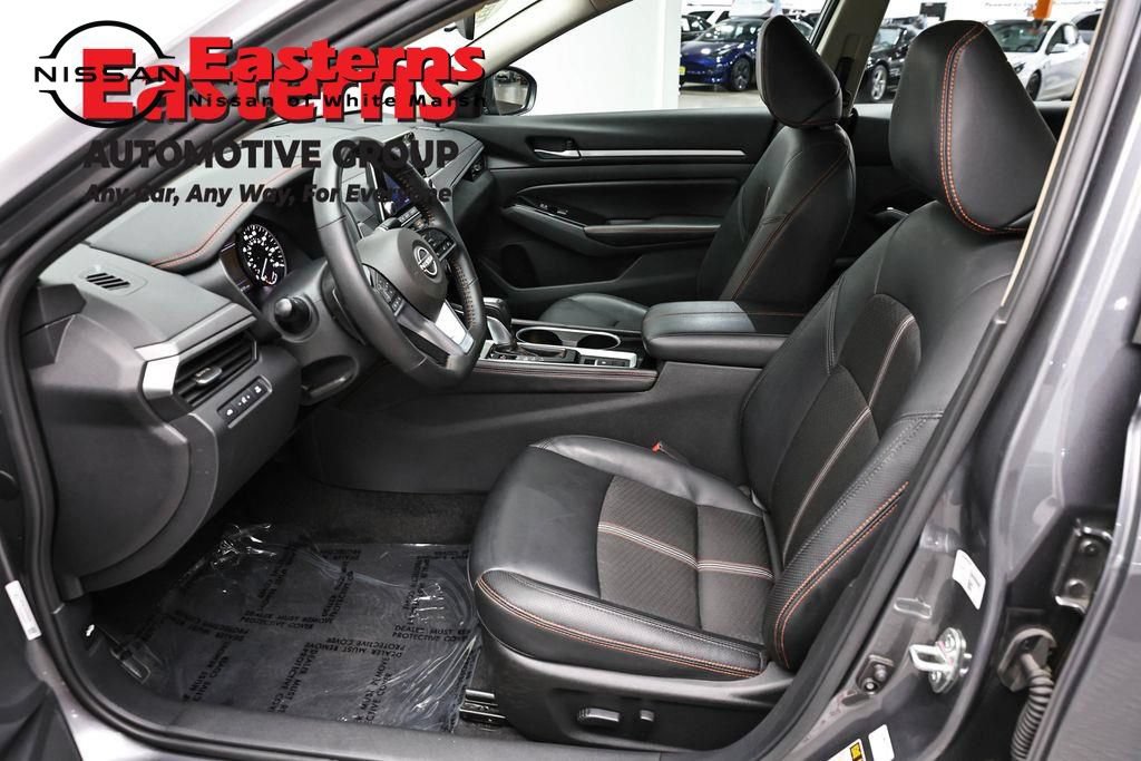 Used 2025 Nissan Altima 2.5 SR AWD/4WD image 15