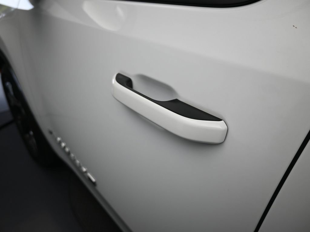 Used 2023 Jeep Wagoneer Series III w/ Preferred Equipment Group image 34