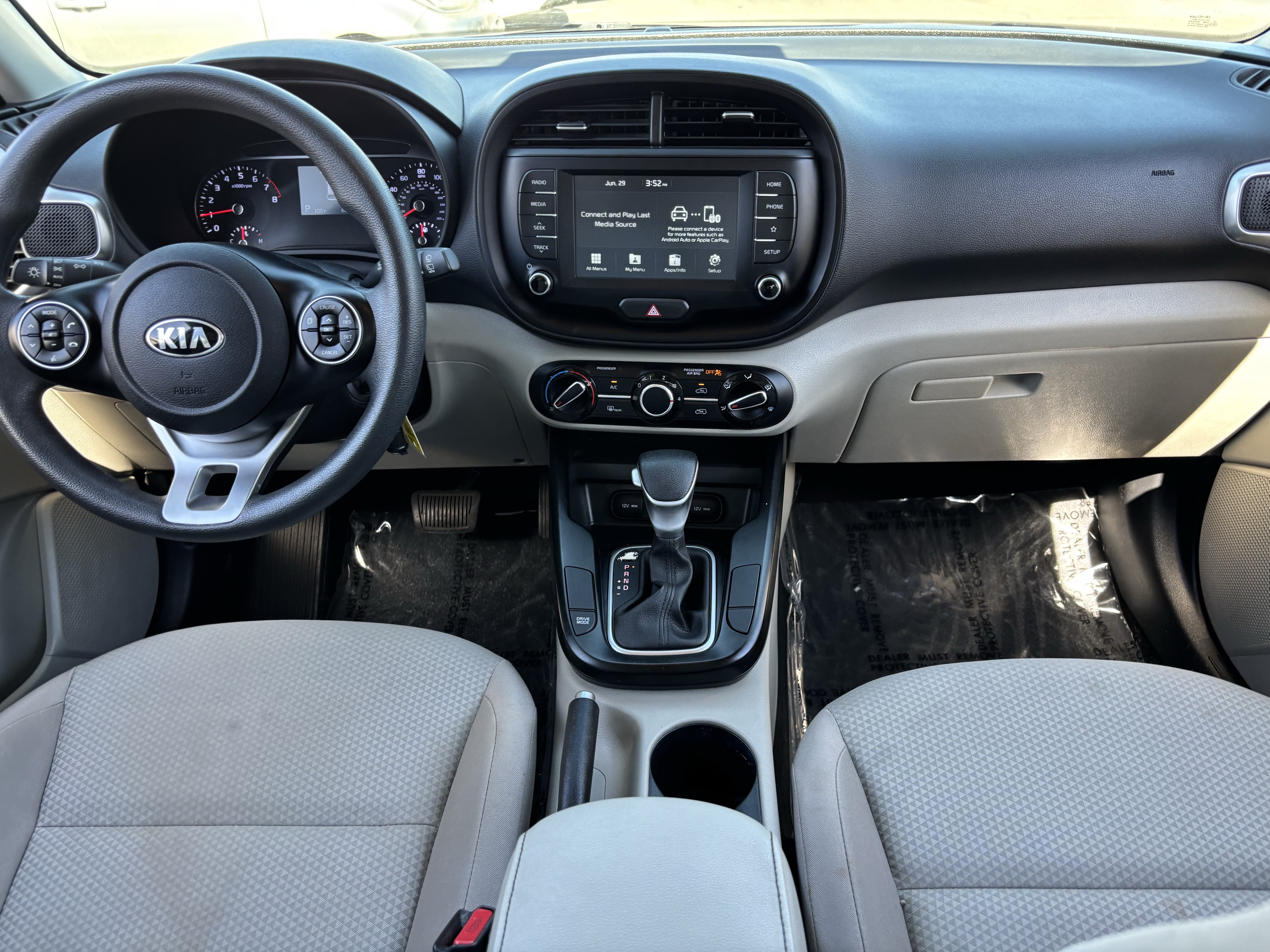 Certified 2021 Kia Soul LX FWD image 13