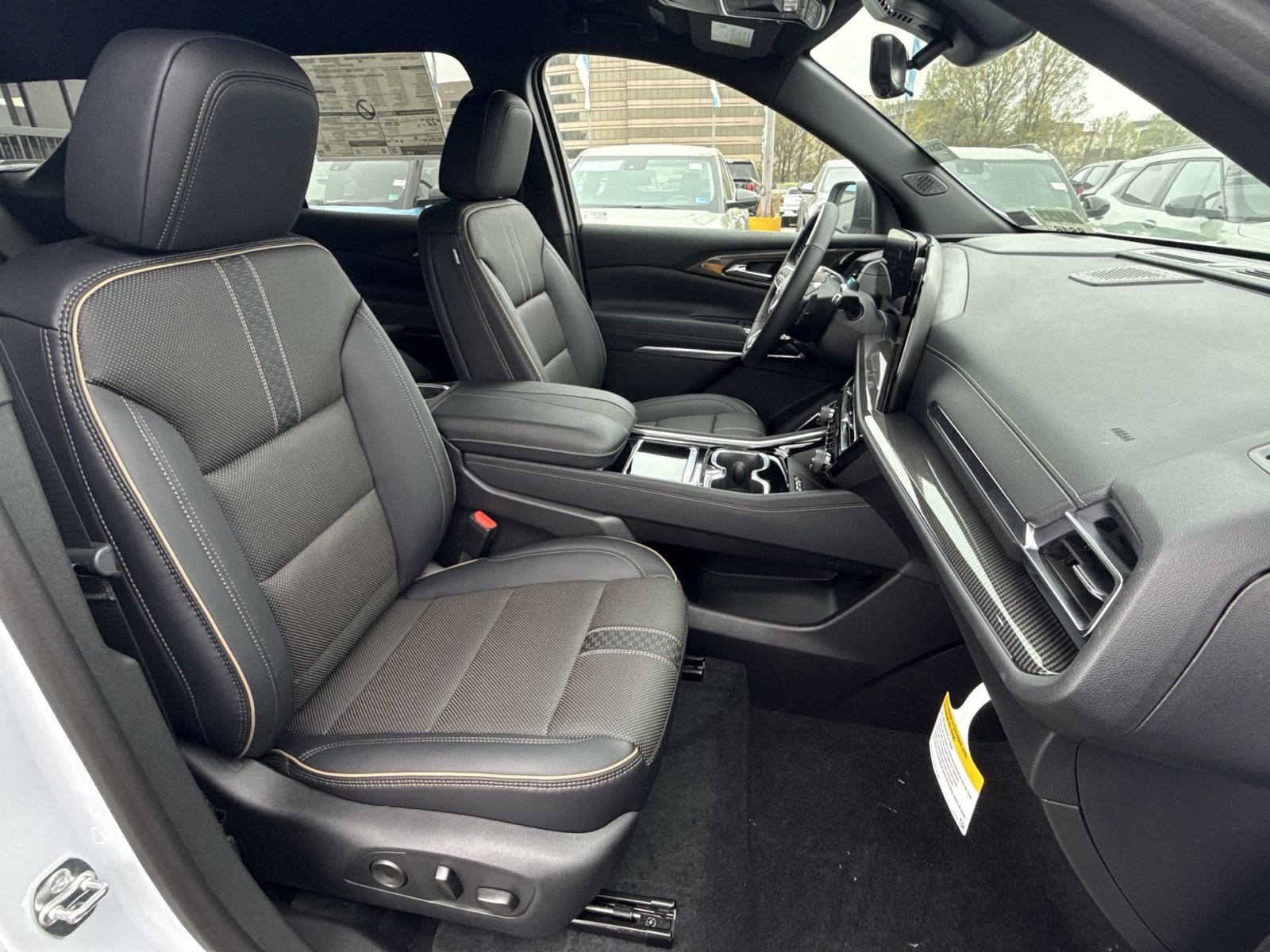 New 2026 Chevrolet Traverse High Country FWD image 27