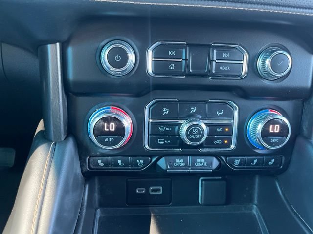 Used 2021 GMC Yukon AT4 w/ AT4 Premium Package AWD/4WD image 21