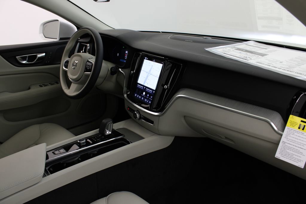 New 2026 Volvo V60 B5 Cross Country Plus w/ Climate Package AWD/4WD image 26