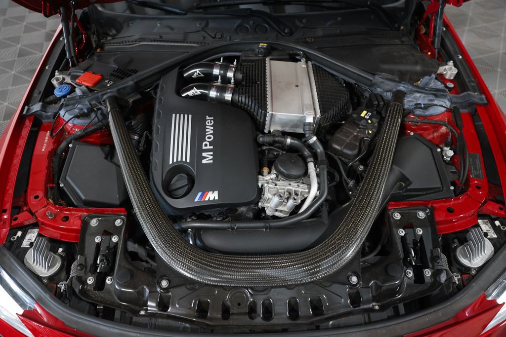 Used 2020 BMW M4 Coupe w/ Competition Package RWD image 12