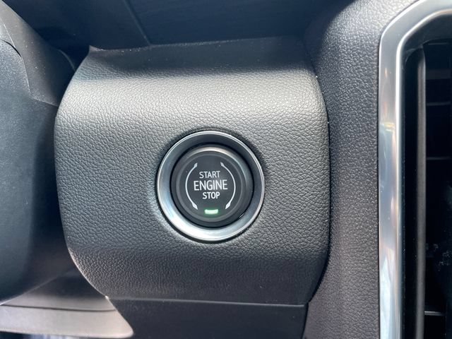 Certified 2025 GMC Acadia Elevation AWD/4WD image 37