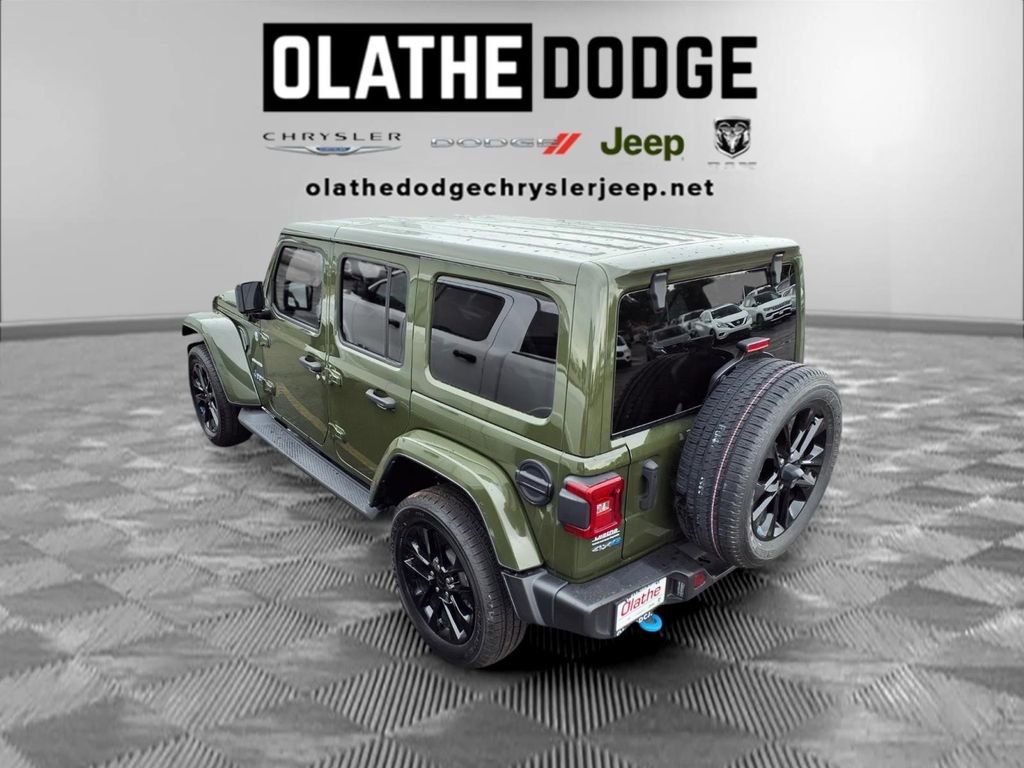 Certified 2023 Jeep Wrangler Unlimited Sahara w/ Cold Weather Group AWD/4WD image 19