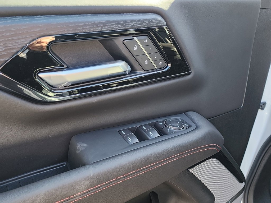 New 2026 GMC Yukon XL AT4 Ultimate image 13