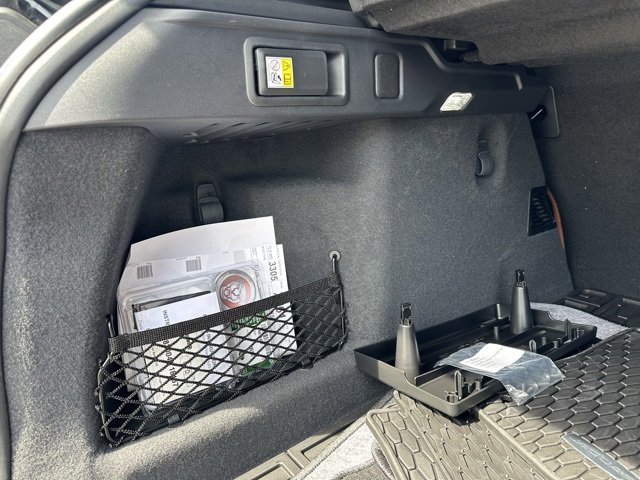 New 2026 Jaguar F-PACE R-Dynamic S image 33