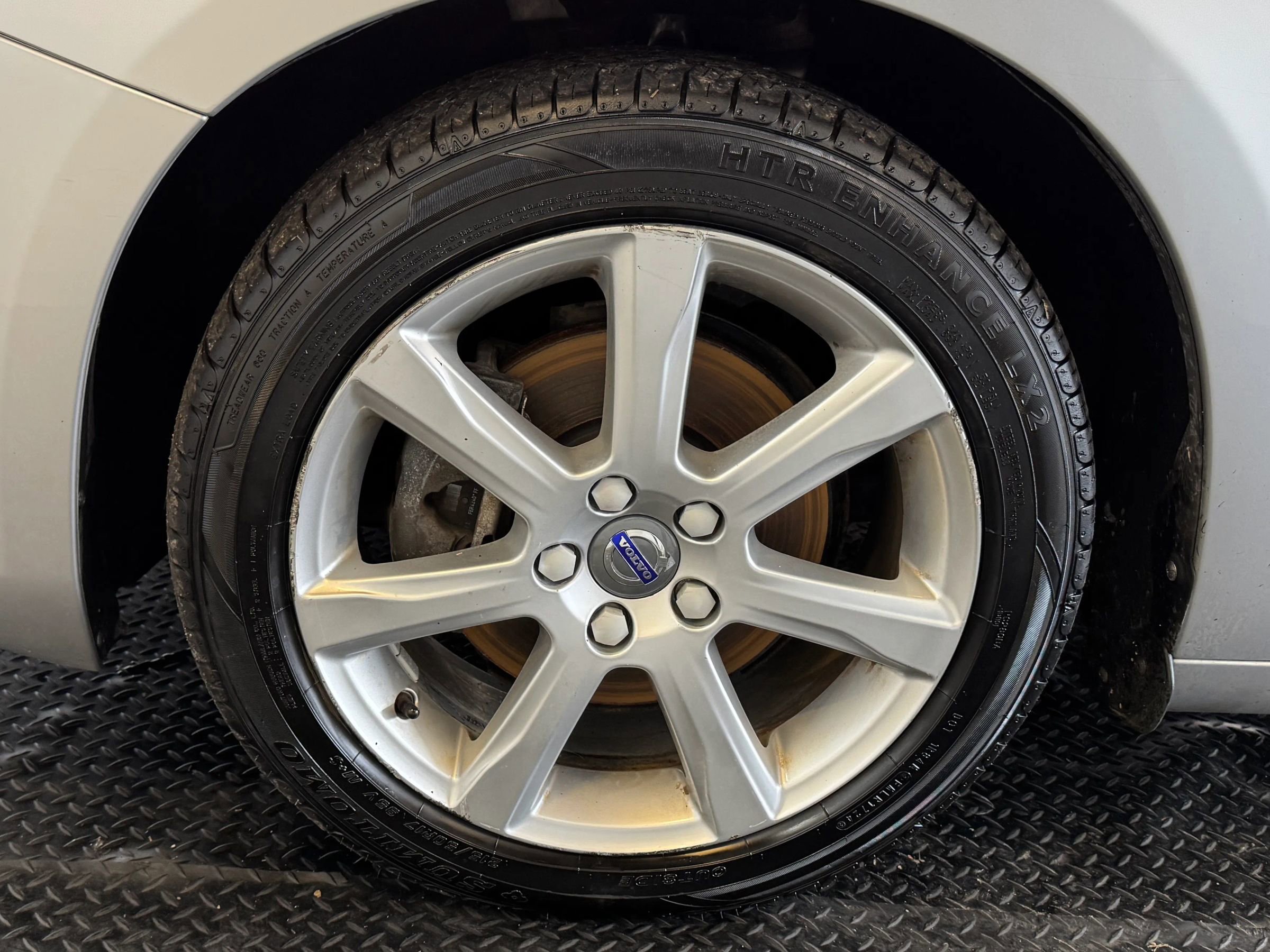 Used 2016 Volvo V60 T5 Premier w/ Convenience Package image 9