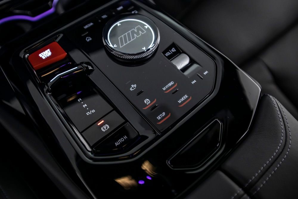 Used 2025 BMW M5 Touring AWD/4WD image 37