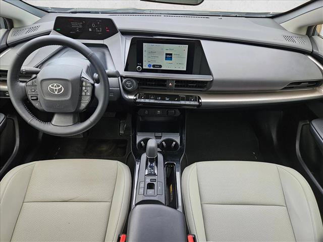 Used 2024 Toyota Prius XLE FWD image 16