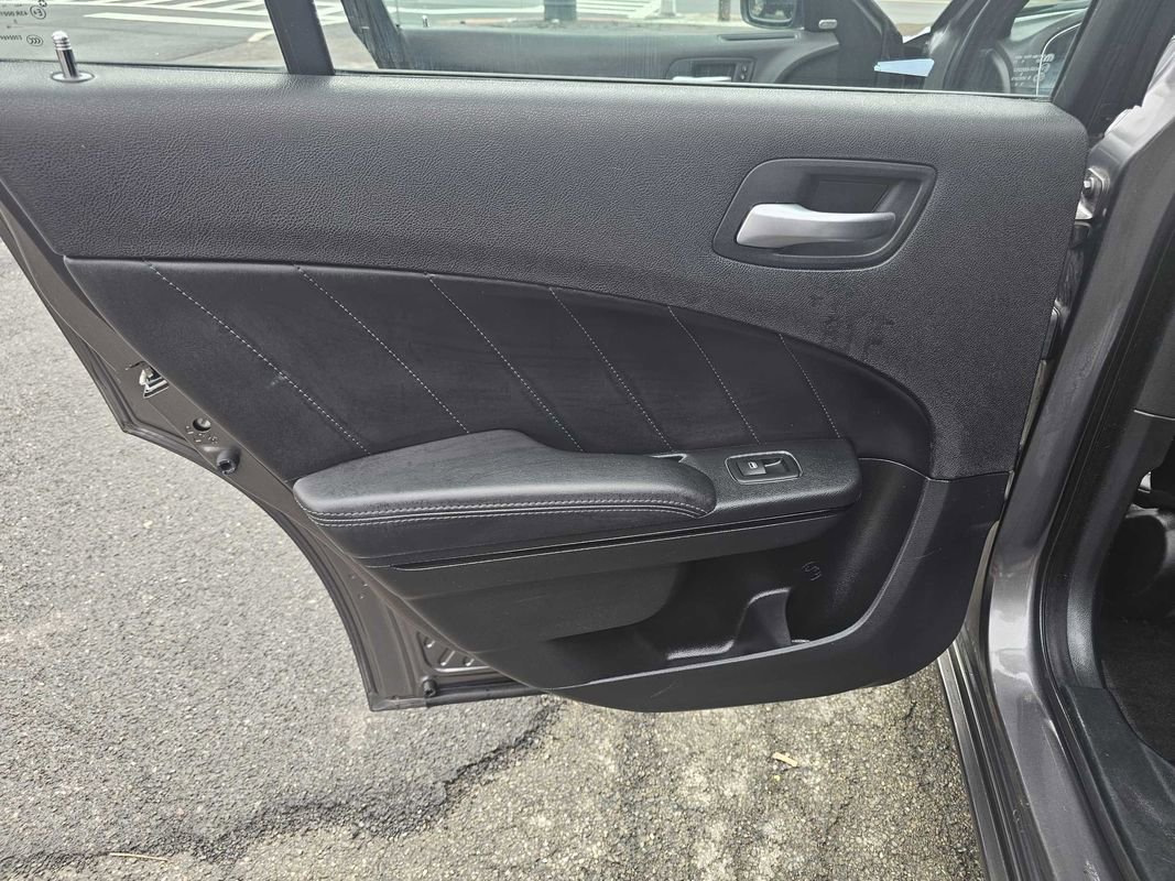 Used 2016 Dodge Charger SXT w/ Plus Group image 10