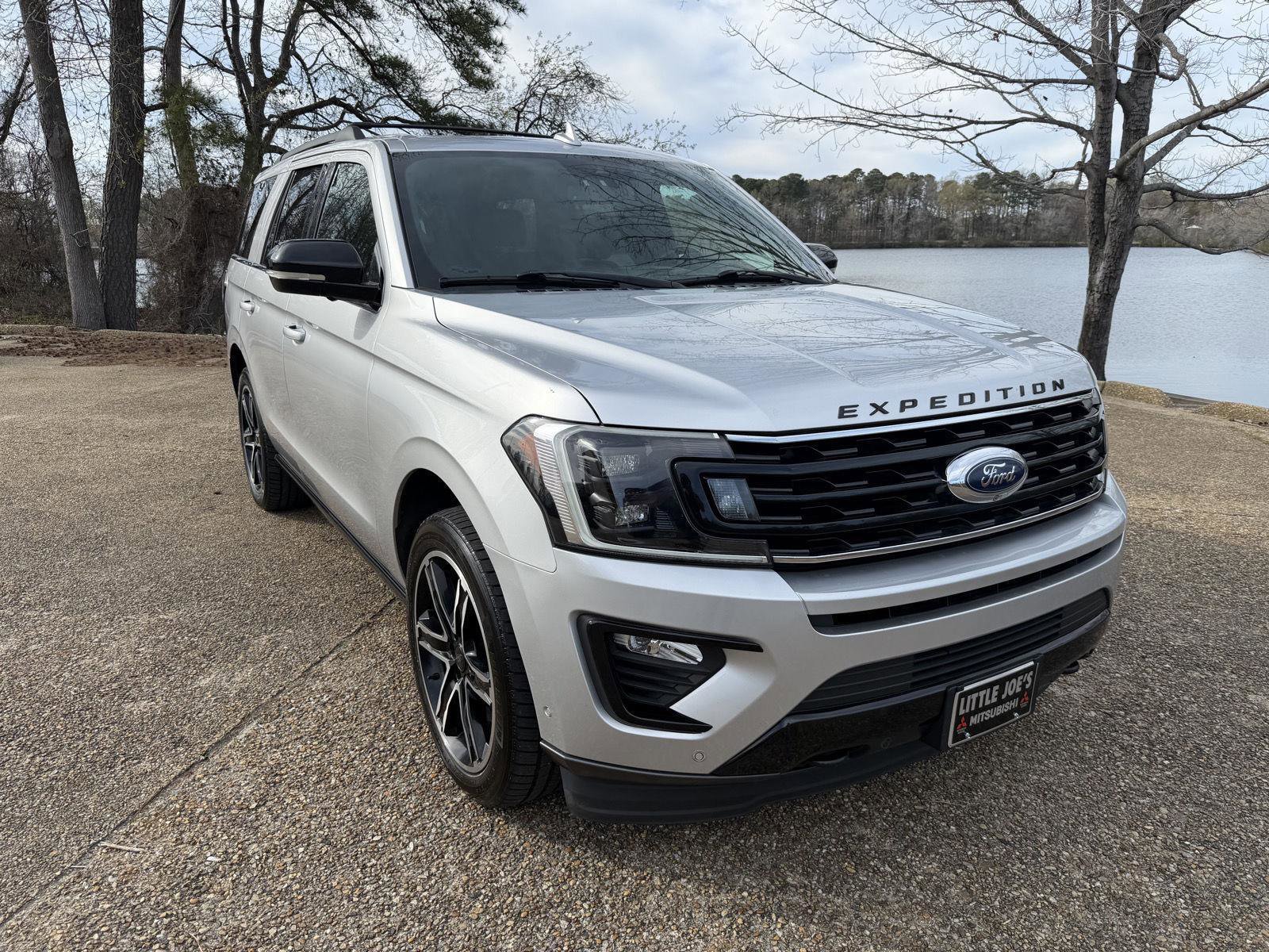 Used 2019 Ford Expedition Limited w/ Equipment Group 303A image 1