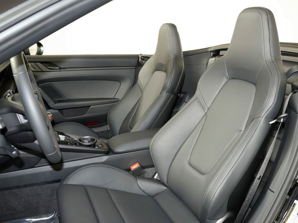 New 2026 Porsche 911 Carrera T image 5