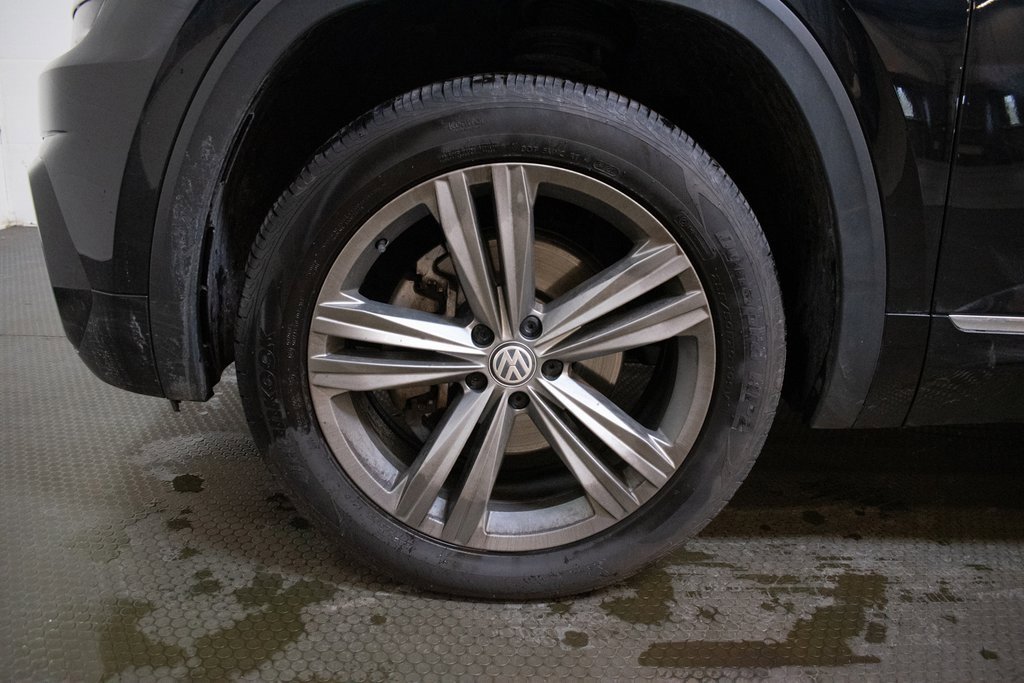 Used 2019 Volkswagen Atlas SEL R-Line image 9