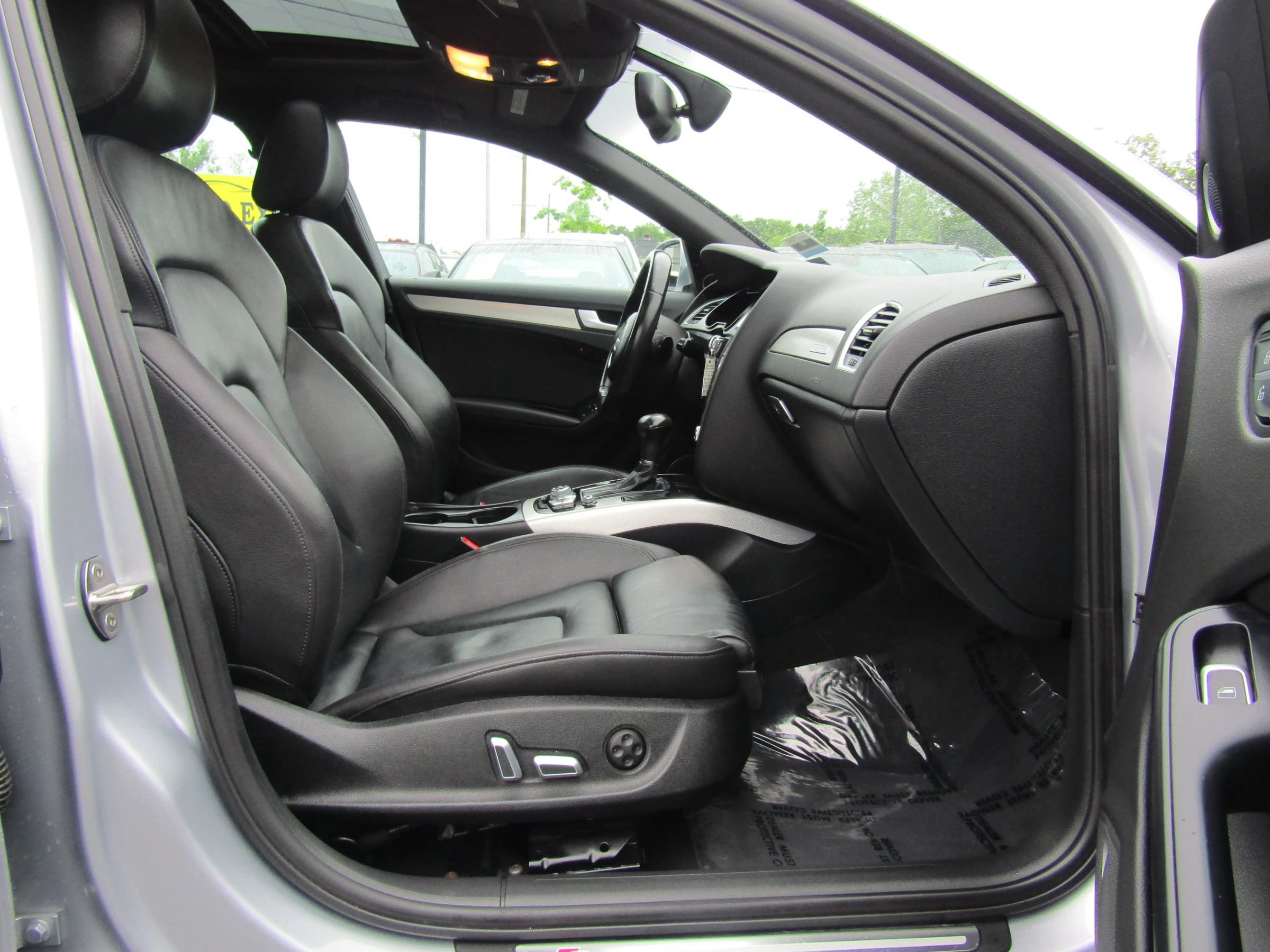 Used 2015 Audi A4 2.0T Prestige w/ Prestige Package AWD/4WD image 13