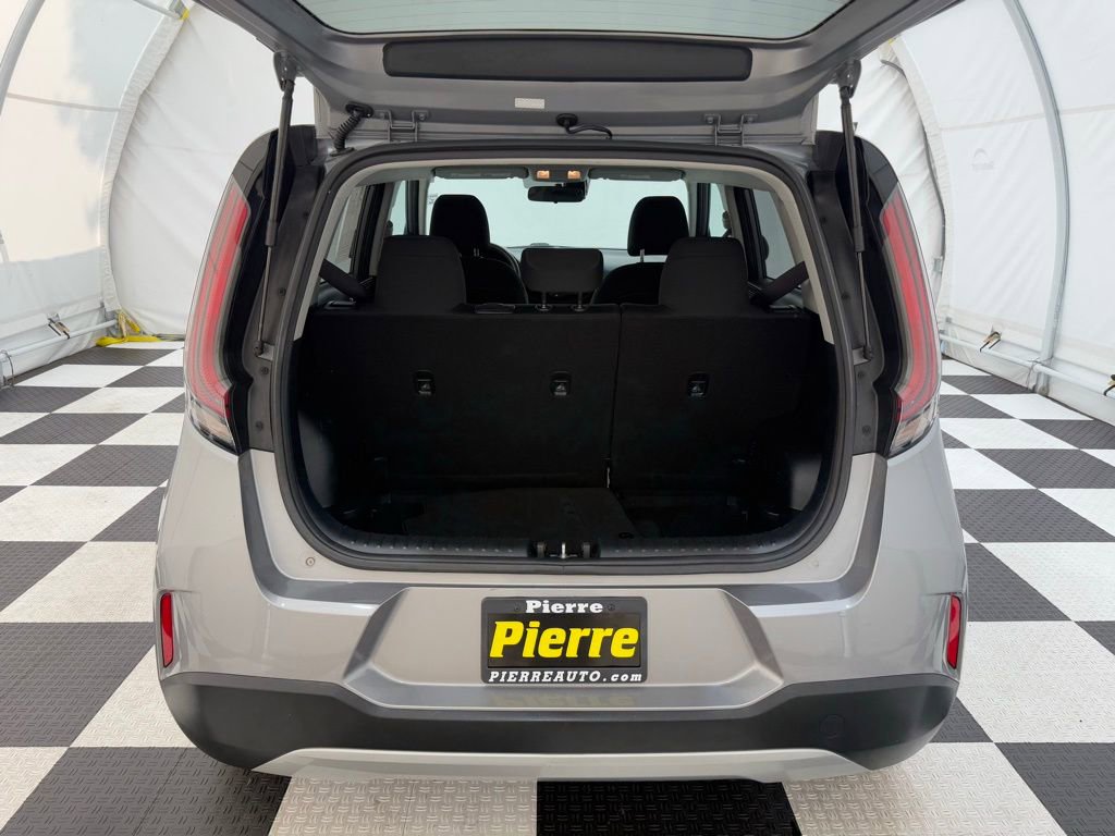 Used 2023 Kia Soul LX w/ Option Group 015 image 4