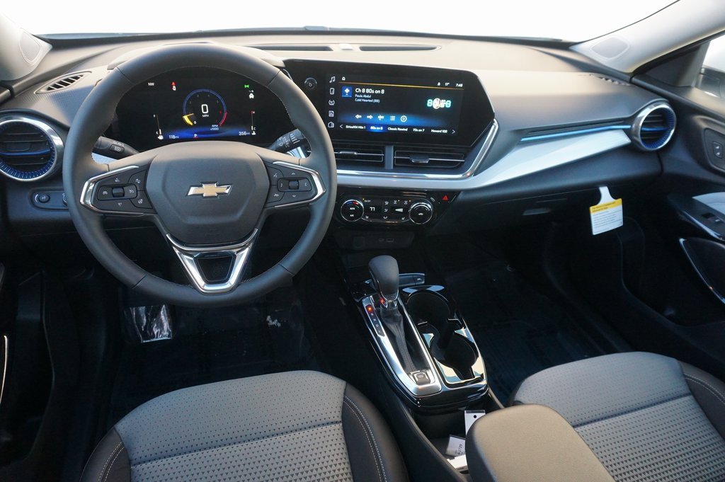 New 2026 Chevrolet Trax LT w/ Driver Confidence Package image 13