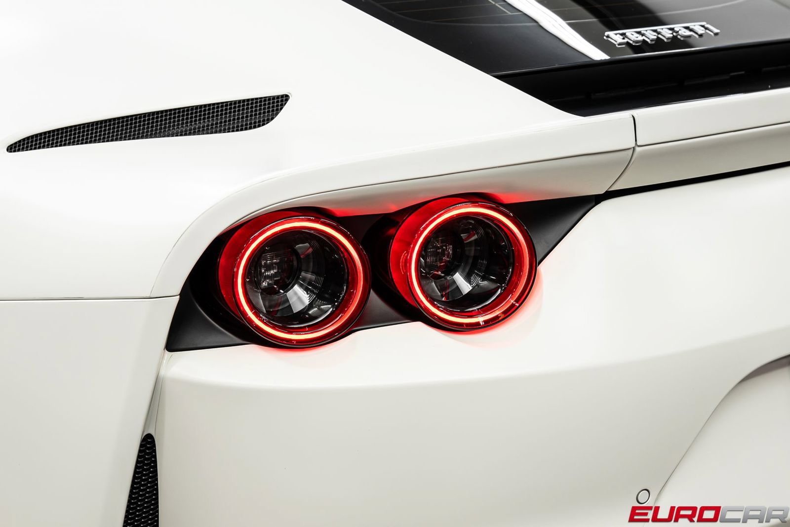Used 2020 Ferrari 812 Superfast RWD image 21
