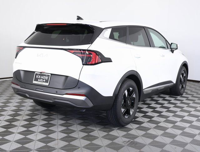 New 2026 Kia Sportage LX image 4