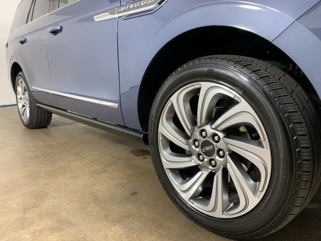 Used 2023 Lincoln Navigator Reserve image 45