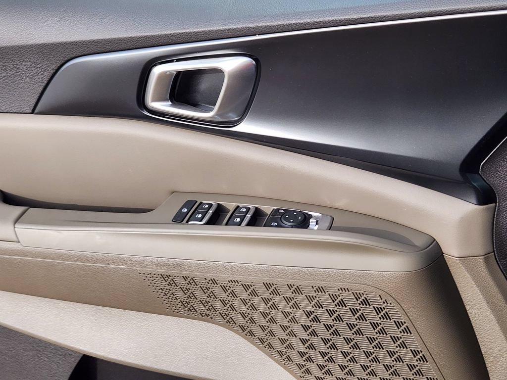 New 2026 Kia Carnival LXS FWD image 6
