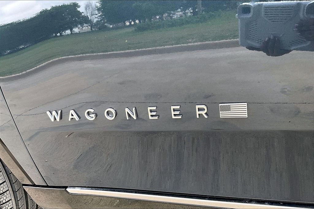 New 2025 Jeep Wagoneer L Series III w/ Premium Group I AWD/4WD image 16