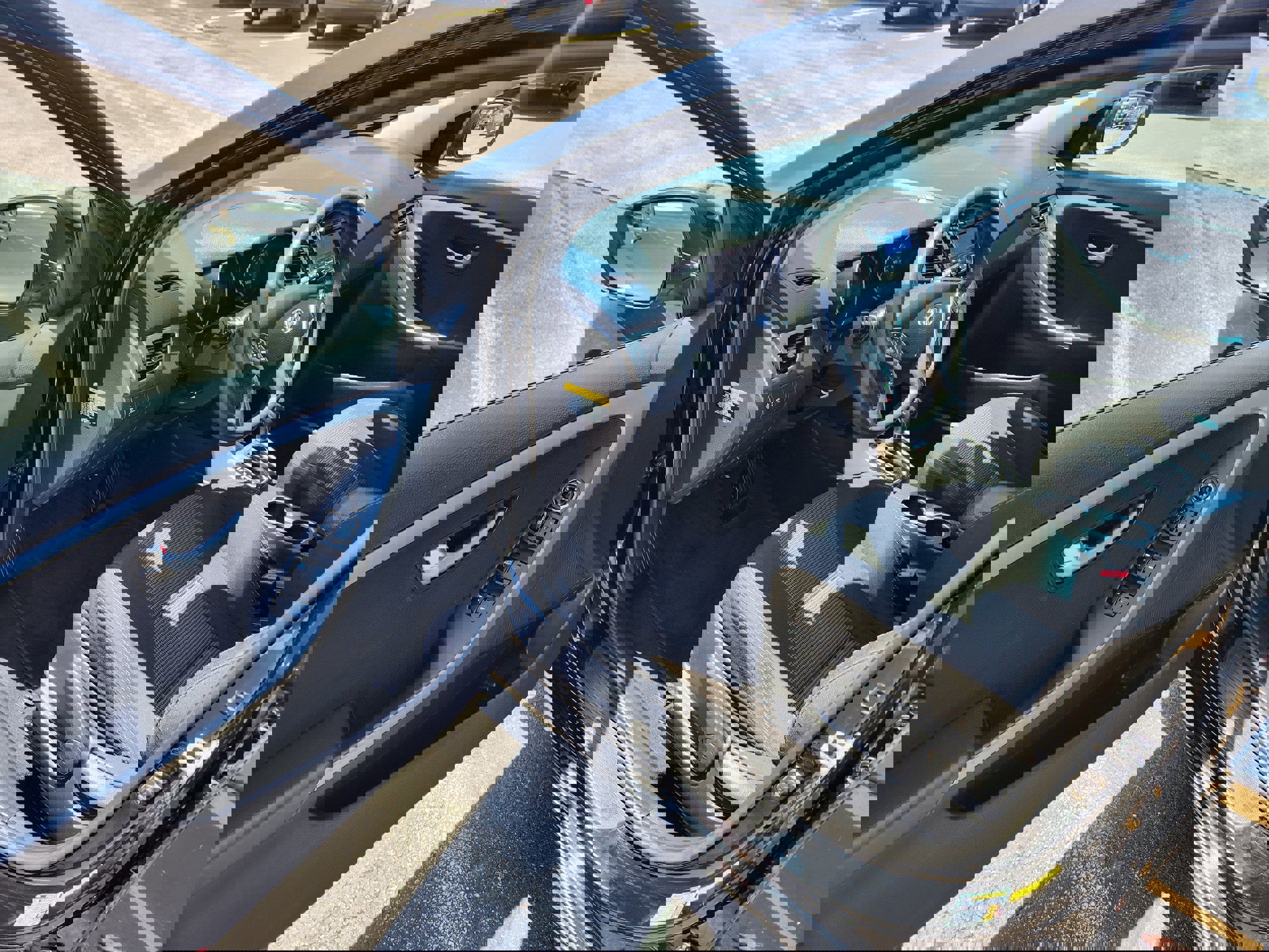 Used 2017 Hyundai Elantra GT image 4