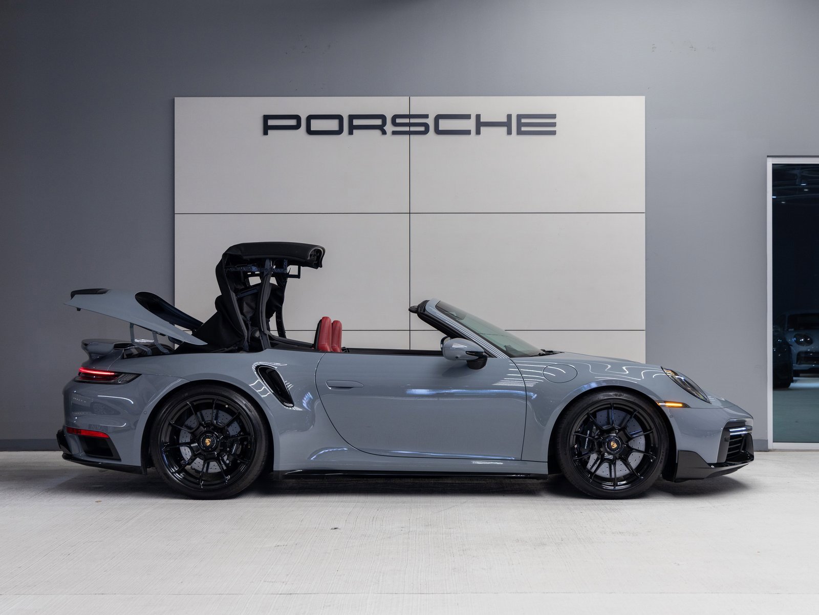 Certified 2024 Porsche 911 Turbo S image 9