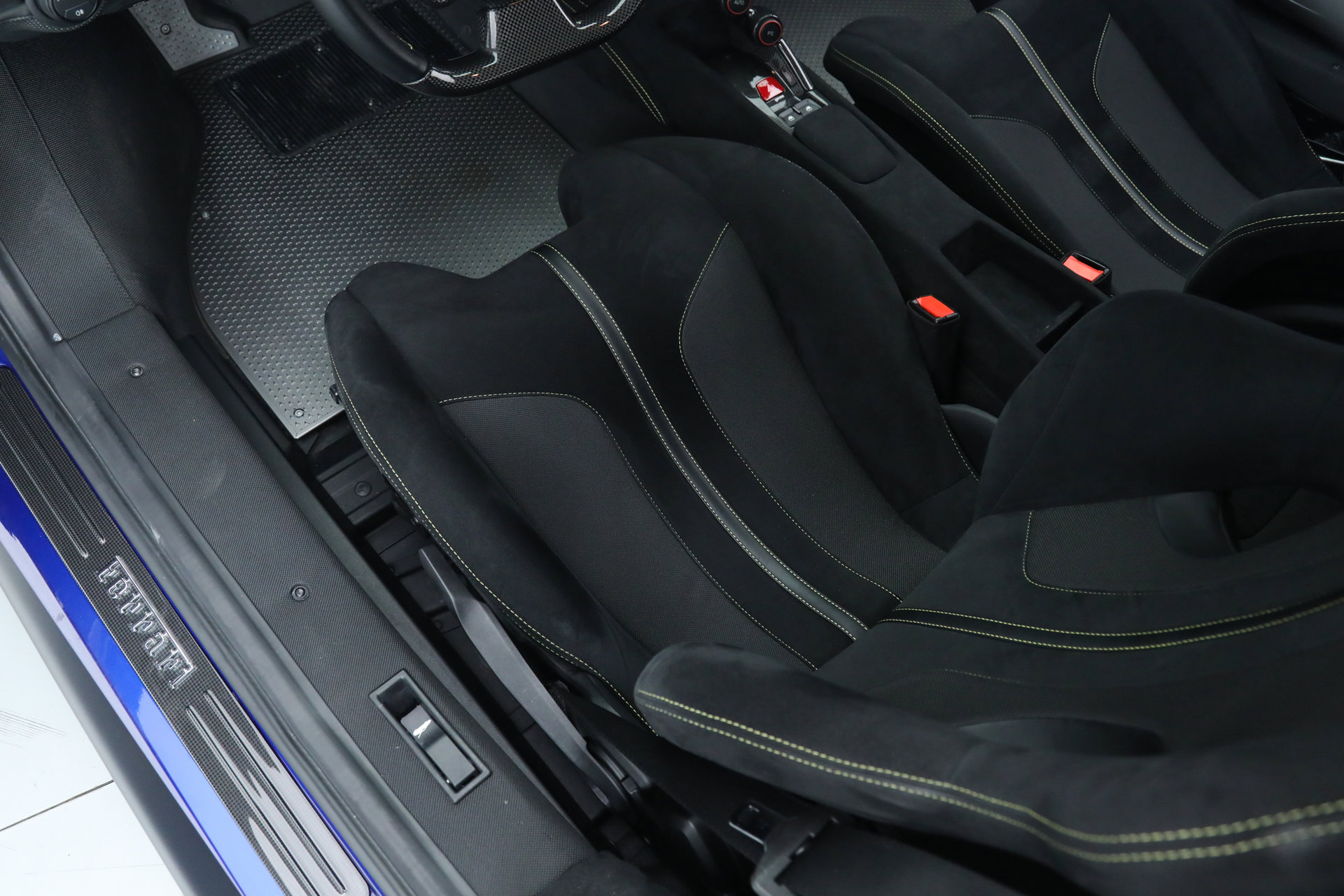 Used 2020 Ferrari 488 Pista Coupe image 28