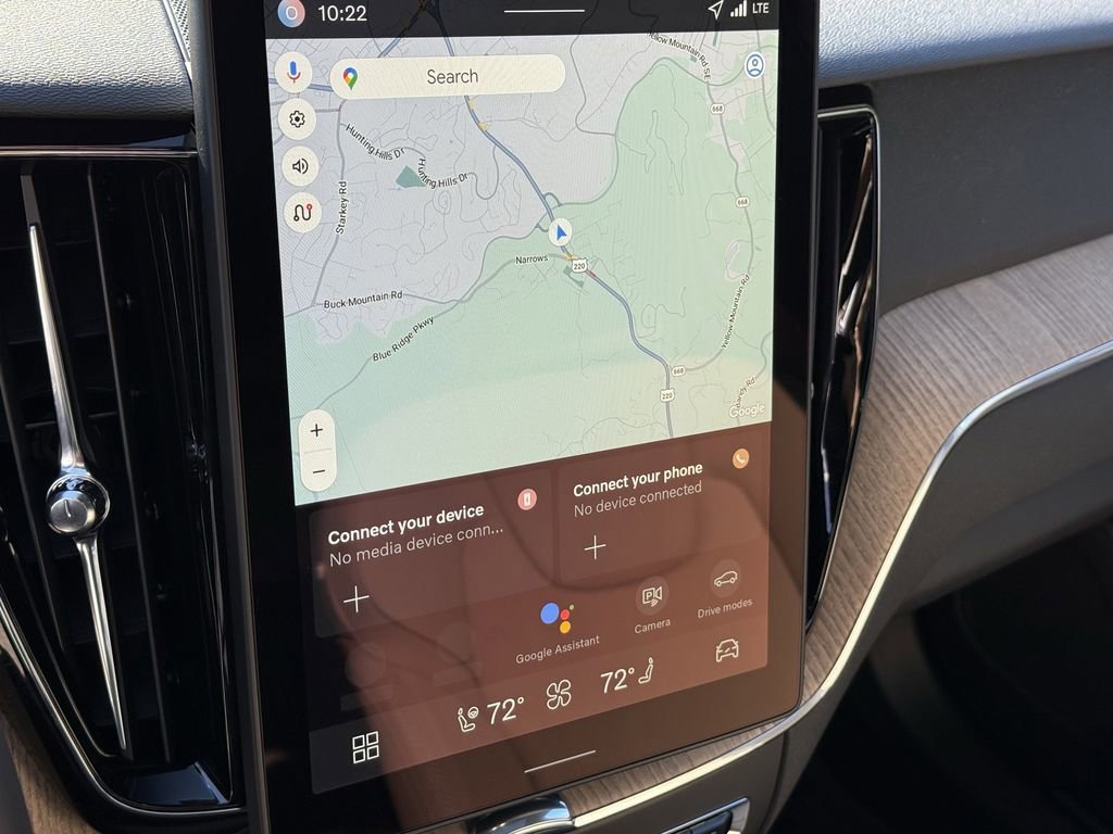 New 2026 Volvo XC60 B5 Plus w/ Protection Package Premier image 21