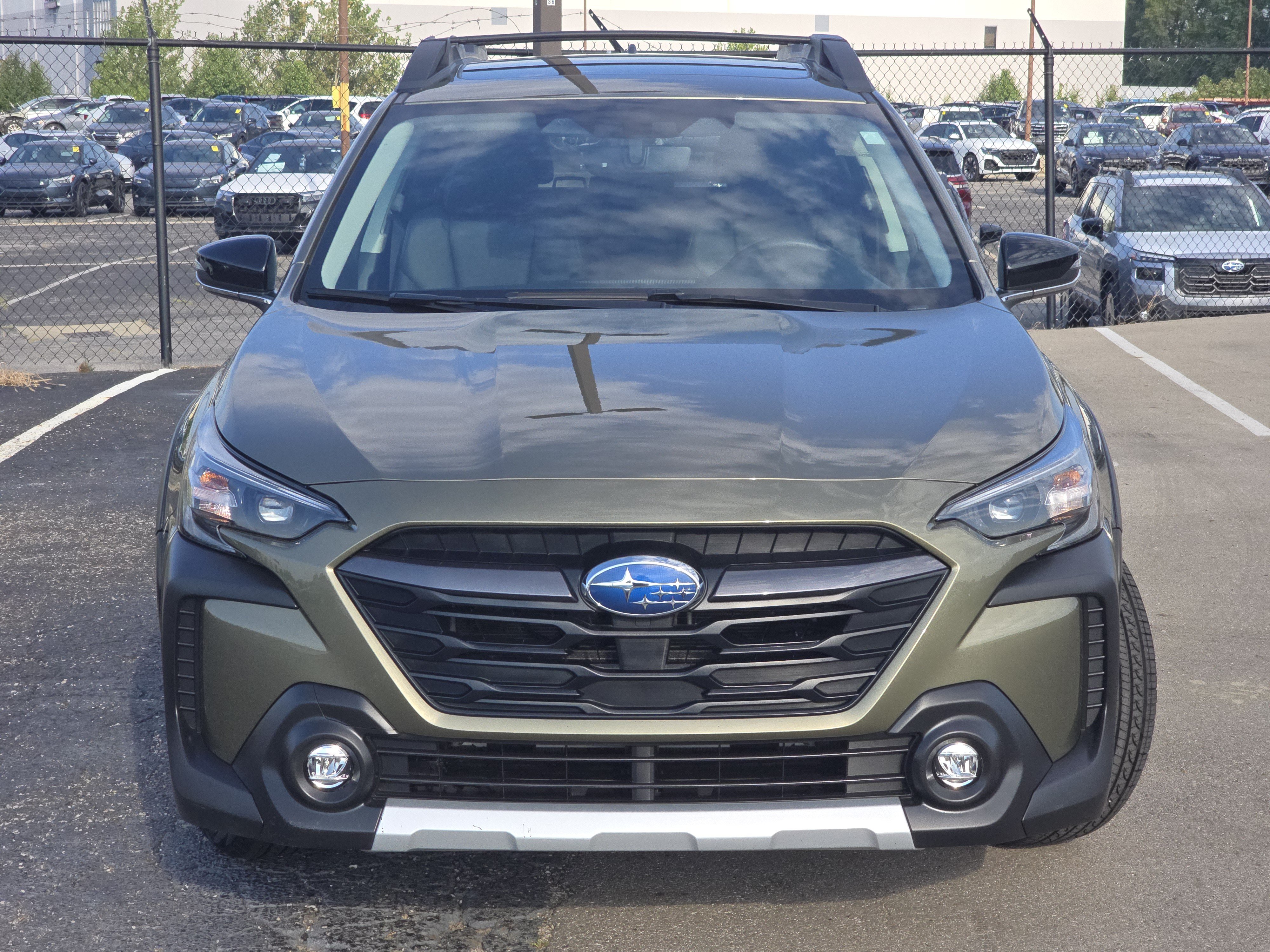 Certified 2024 Subaru Outback Limited AWD/4WD image 2
