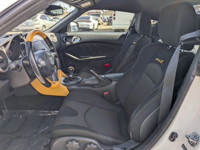 Used 2019 Nissan 370Z Coupe w/ Z34 Heritage Edition - White RWD image 15