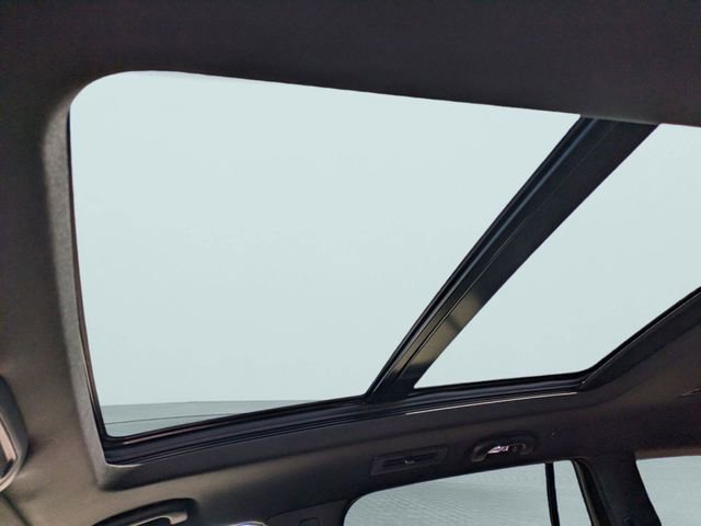 Used 2025 Cadillac XT6 Premium Luxury image 22