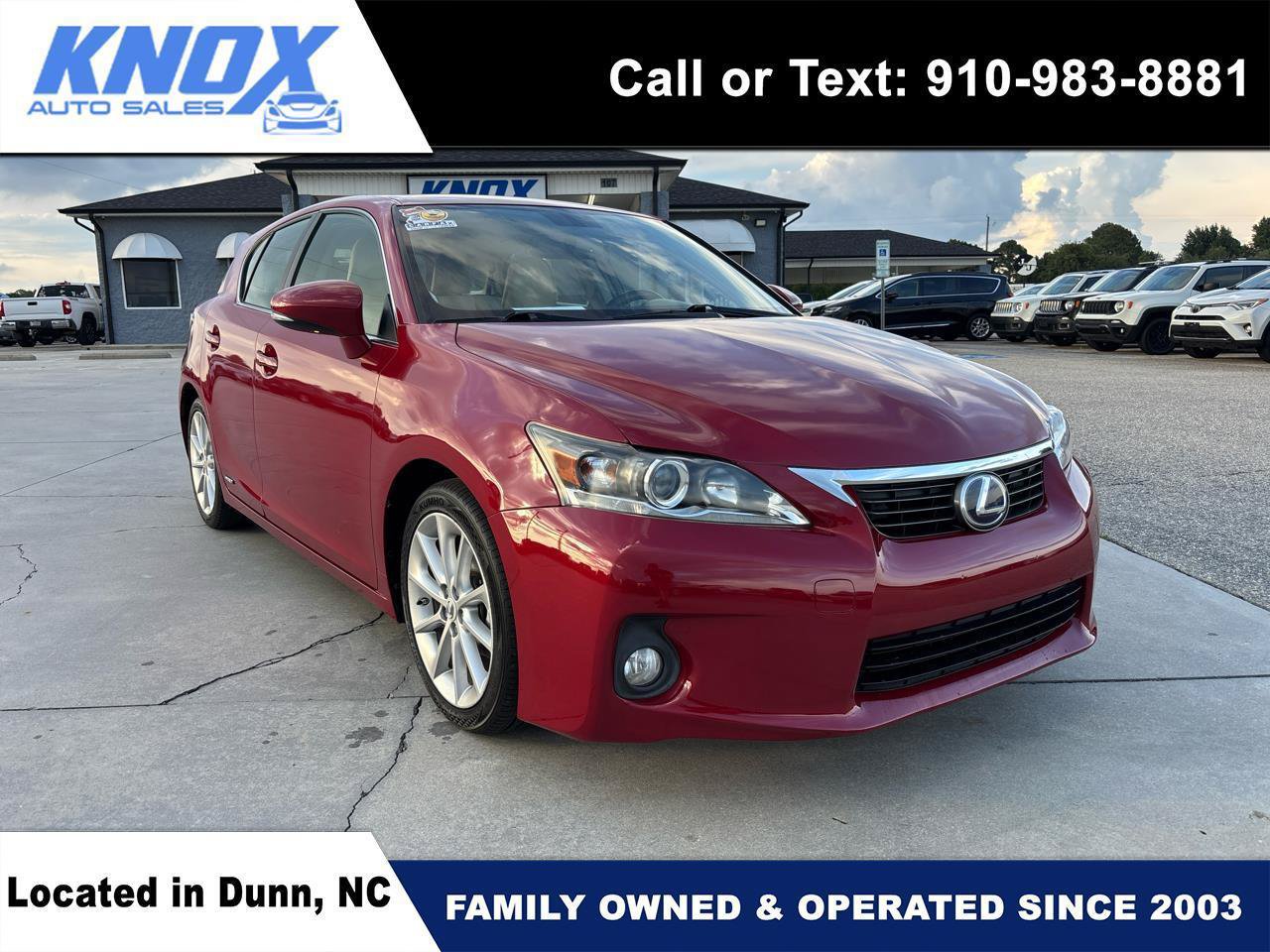 Used 2013 Lexus CT 200h w/ Premium Pkg w/Backup Camera FWD image 1