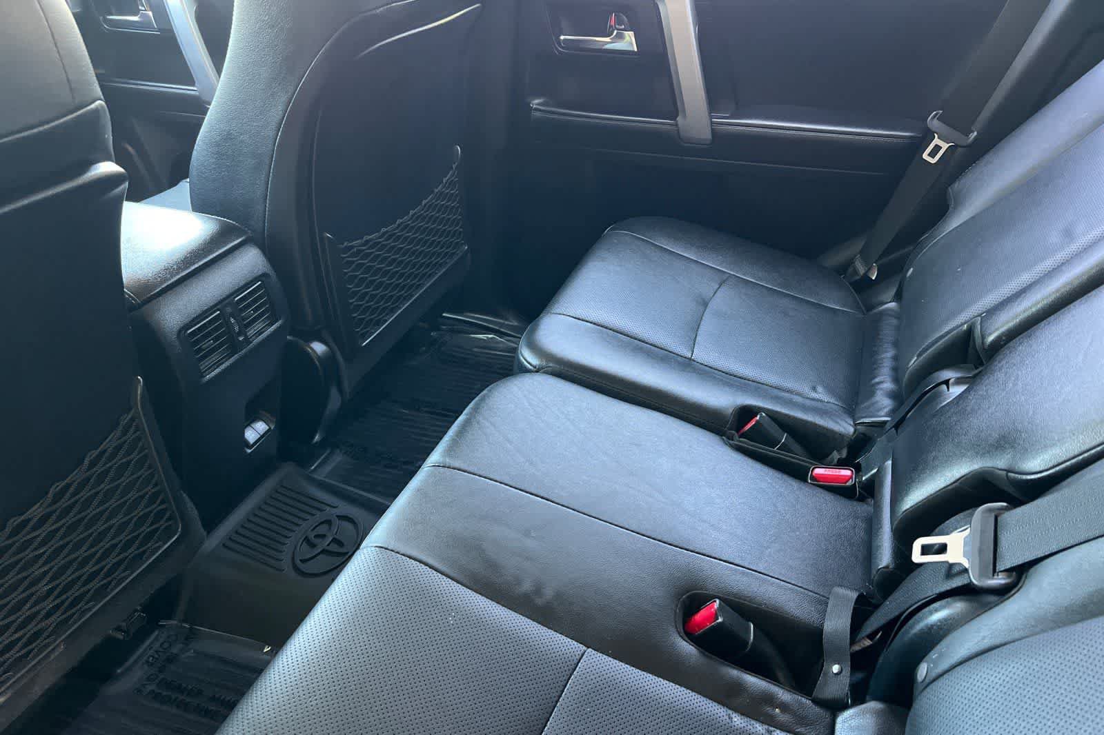 Used 2022 Toyota 4Runner Limited AWD/4WD image 5