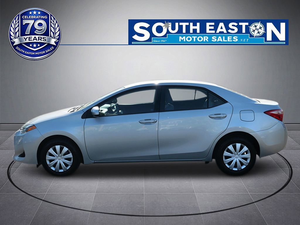 Used 2017 Toyota Corolla L w/ Carpet Mat Package (TMS) FWD image 7