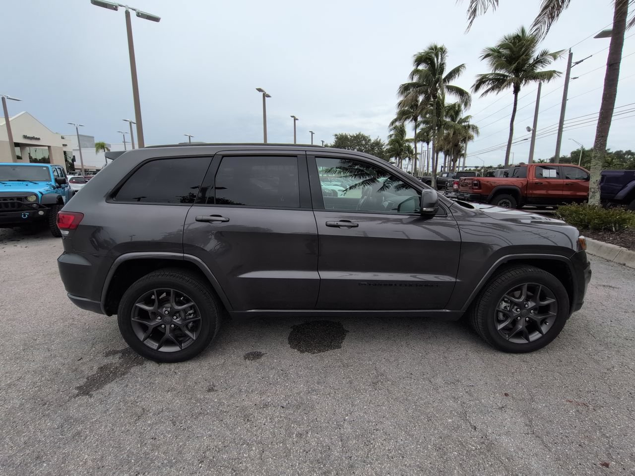 Used 2021 Jeep Grand Cherokee Limited w/ Quick Order Package 28K 80th AWD/4WD image 4
