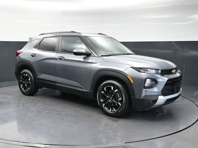 Used 2022 Chevrolet TrailBlazer LT FWD image 3