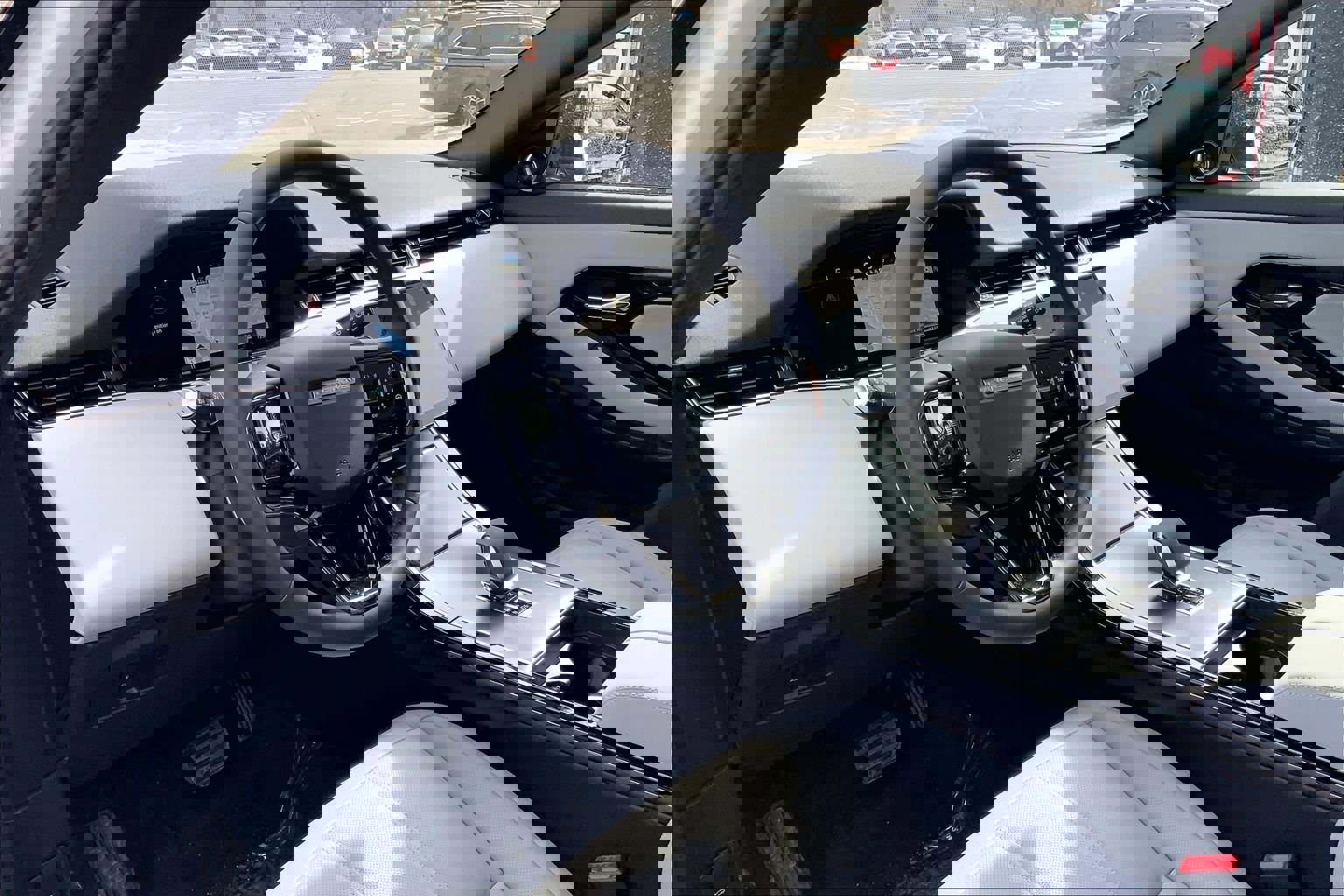 New 2026 Land Rover Range Rover Evoque S image 8