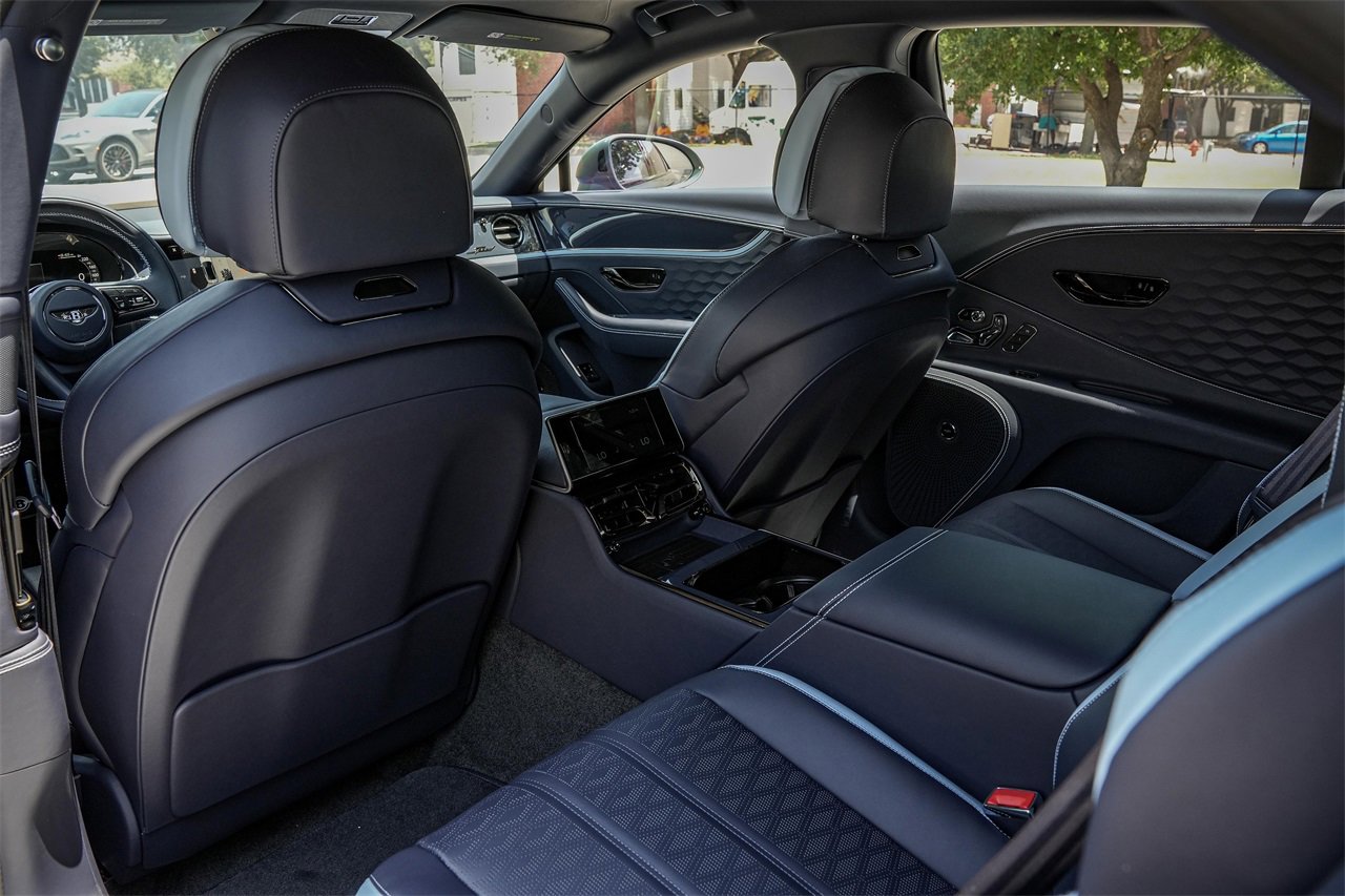 New 2025 Bentley Flying Spur Plug-In Hybrid image 36