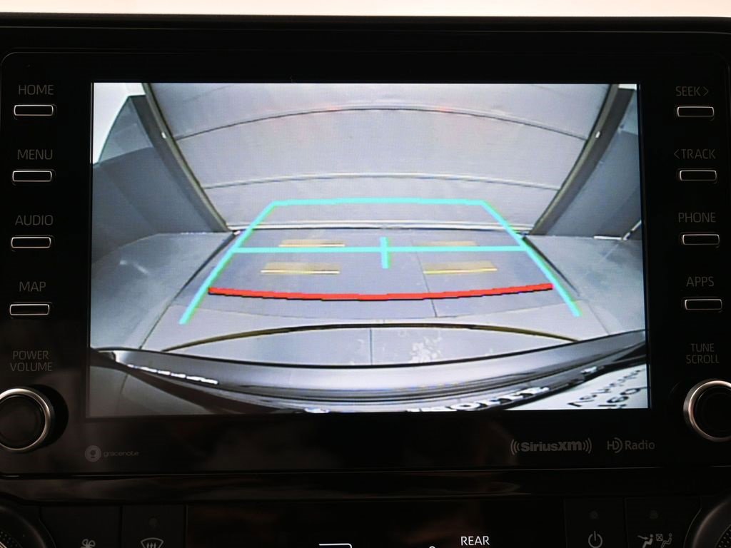 Used 2021 Toyota Highlander XLE image 21