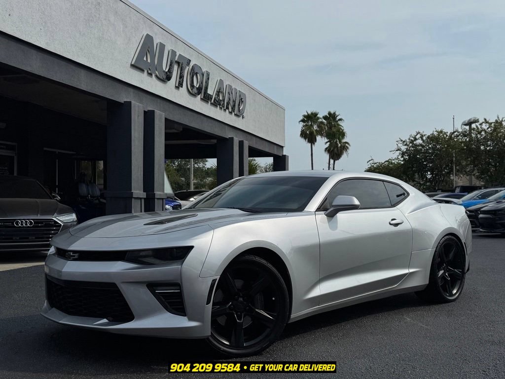 Used 2018 Chevrolet Camaro SS RWD image 1