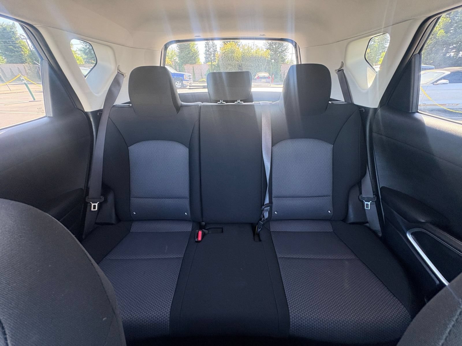 Used 2025 Kia Soul LX w/ LX Technology Package FWD image 36